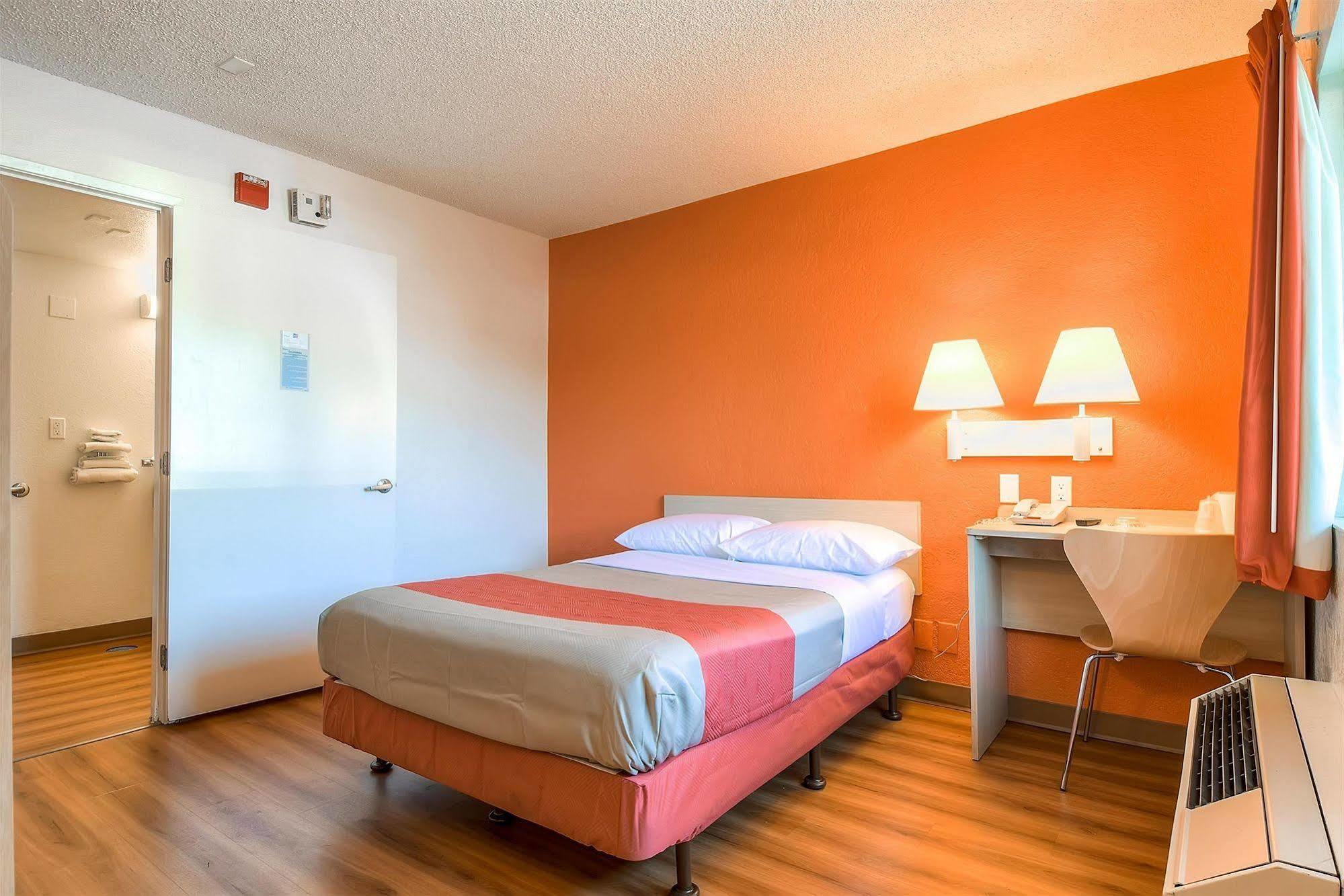 Motel 6-Norwalk, Ca - Los Angeles Экстерьер фото